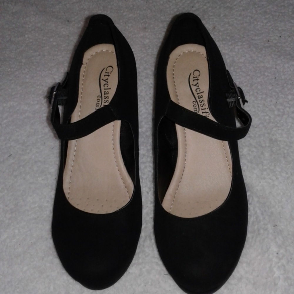 Maryjane Wedges